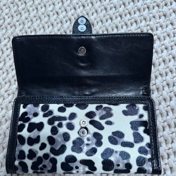 Black and white zebra print - Picture 3 of 6